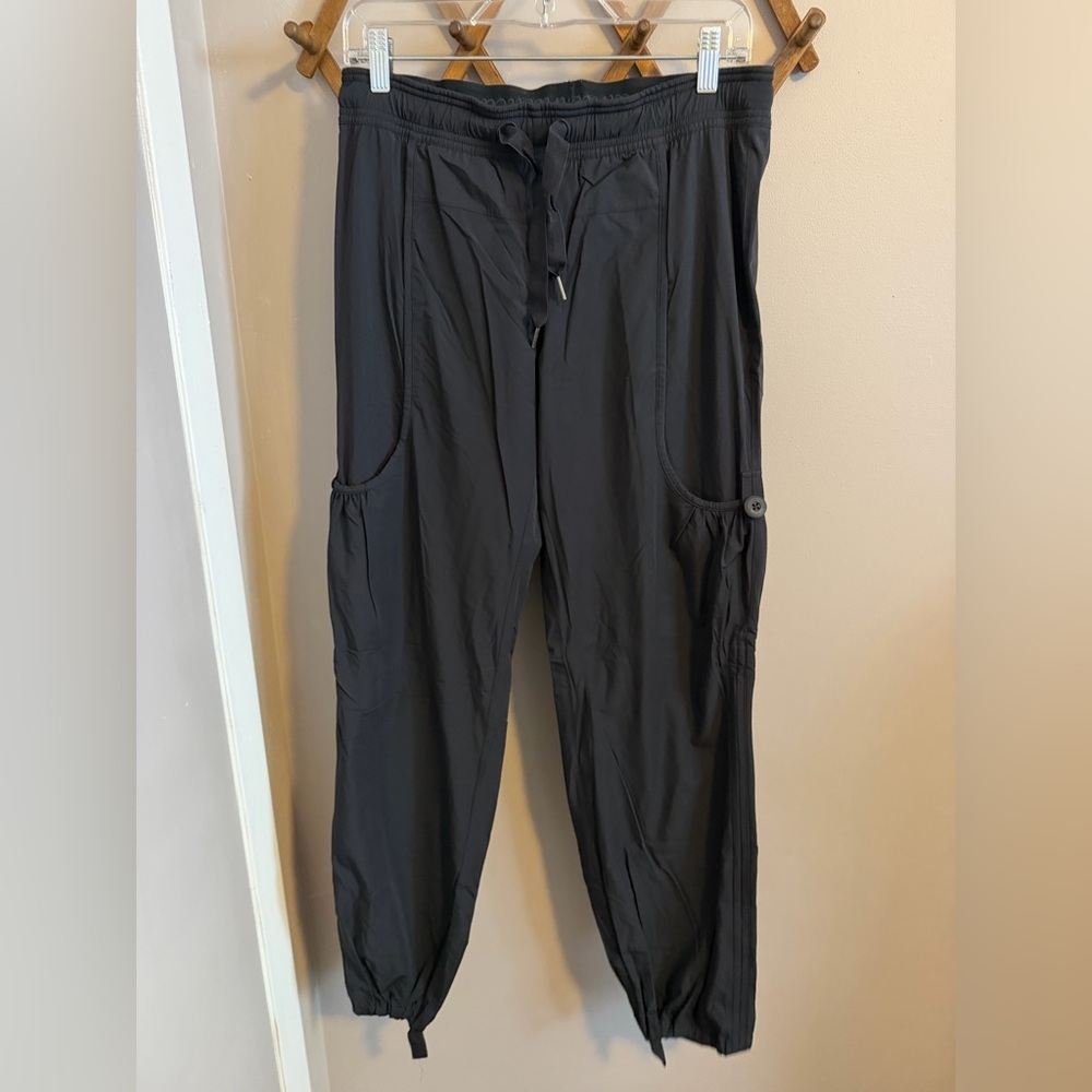 Lululemen 2 in 1 community pant Pant *Reversible | Size 8 Black full length